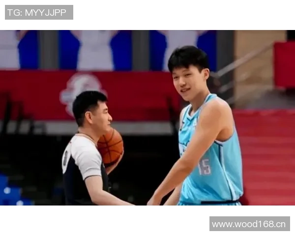 克林根上赛季表现抢眼连续18场盖帽近期状态下滑仅有1次封盖显得有些软弱